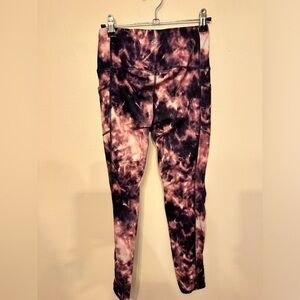 Gaiam pink and purple tie dye leggings size XS